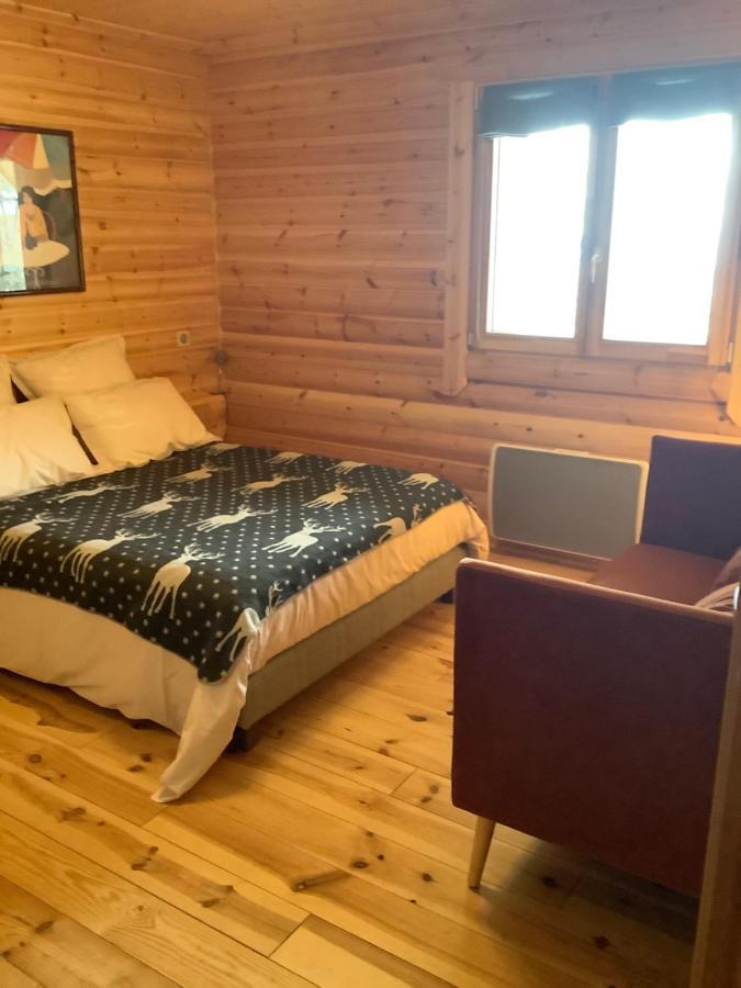 Appartement indépendant dans un beau chalet Egat Esterno foto